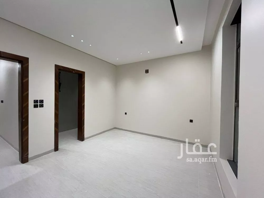 5 bedroom villa in Al Mahdiyyah 23