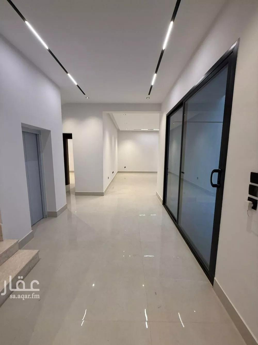 فيلا 8 غرف في المهدية 9
