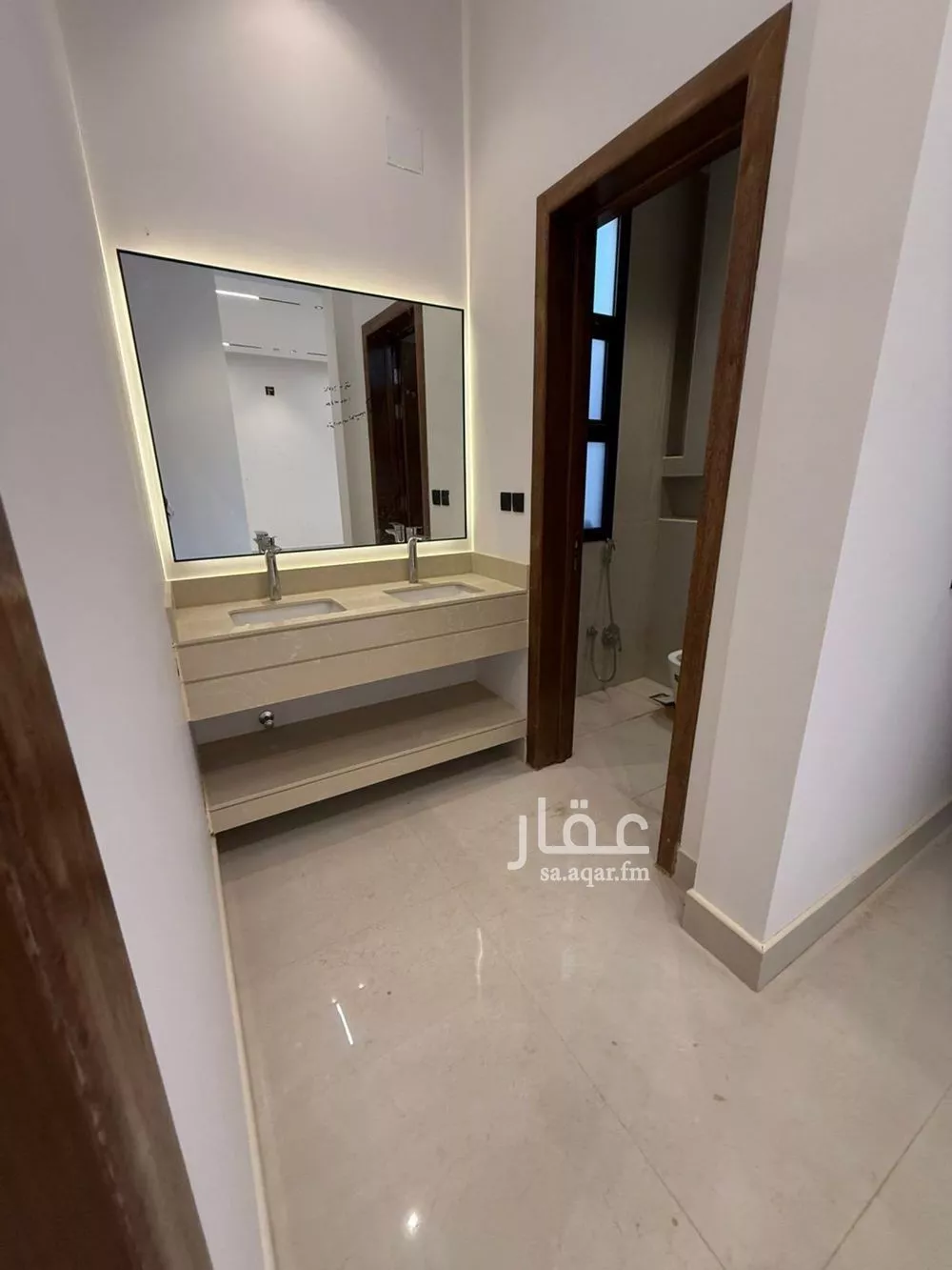 فيلا 7 غرف في المهدية 11