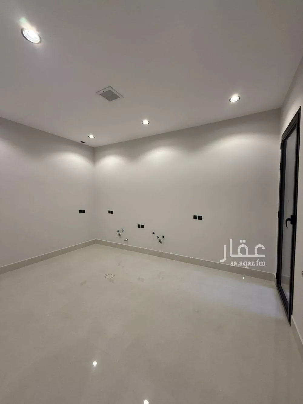 فيلا 8 غرف في المهدية 15