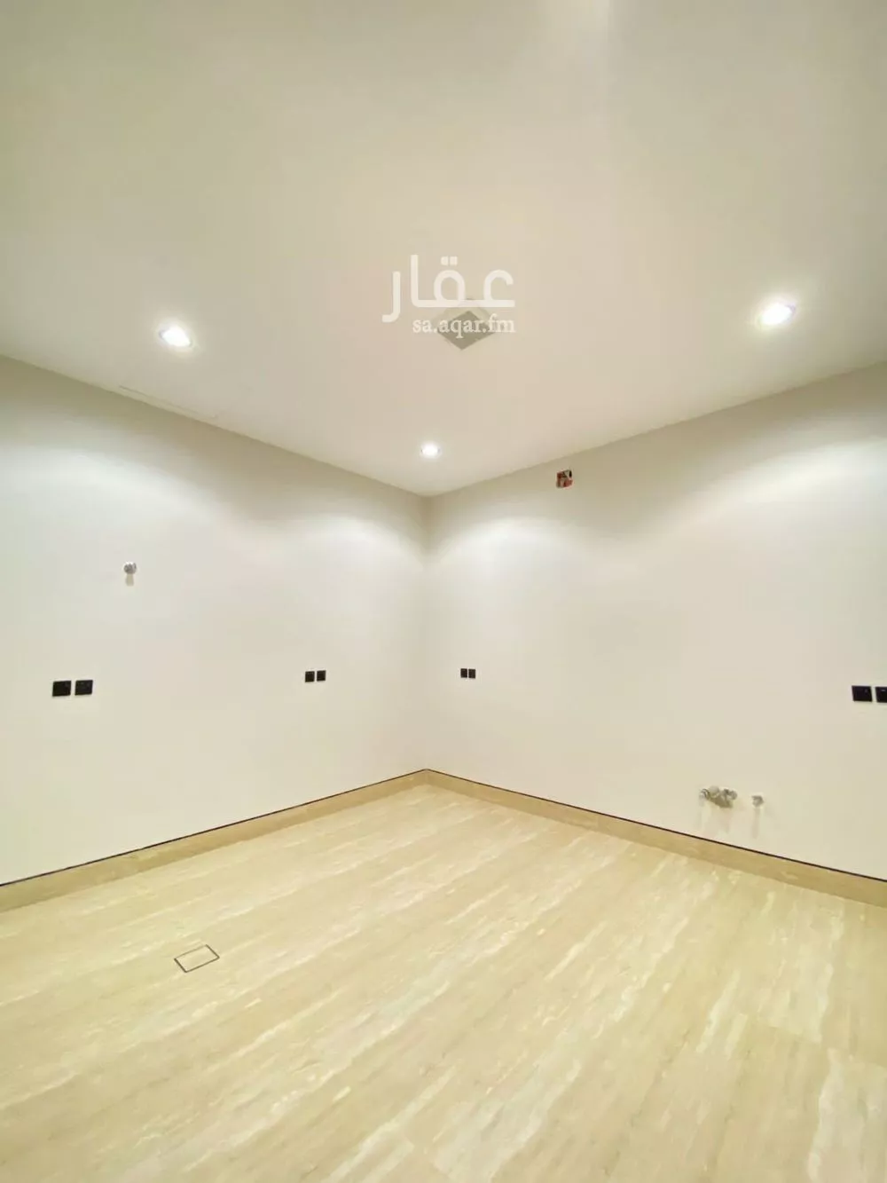 فيلا 7 غرف في المهدية 8