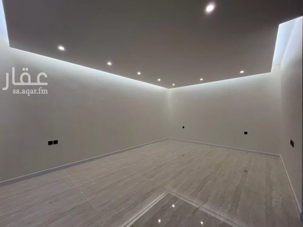5 bedroom villa in Al Mahdiyyah 18