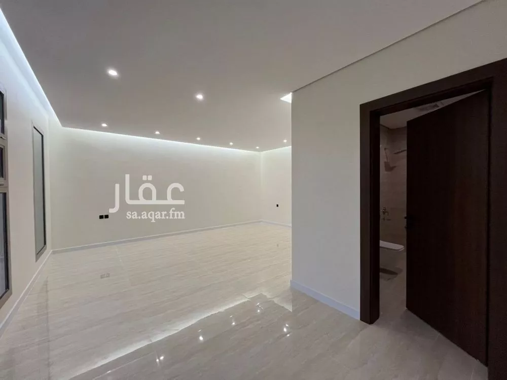 5 bedroom villa in Al Mahdiyyah 21