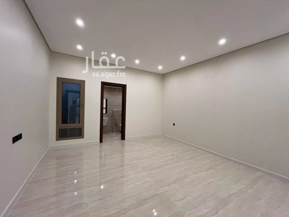 5 bedroom villa in Al Mahdiyyah 24