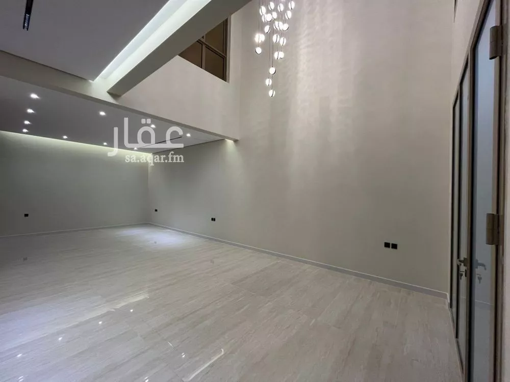 5 bedroom villa in Al Mahdiyyah 5