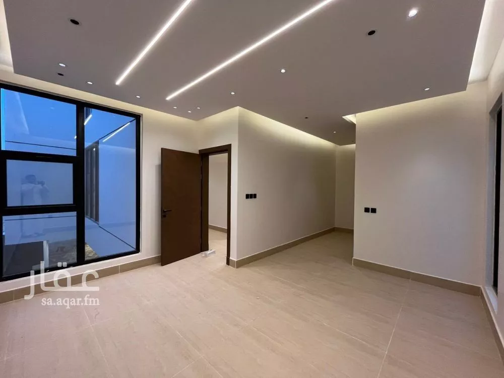 4 bedroom villa in Al Mahdiyyah 15