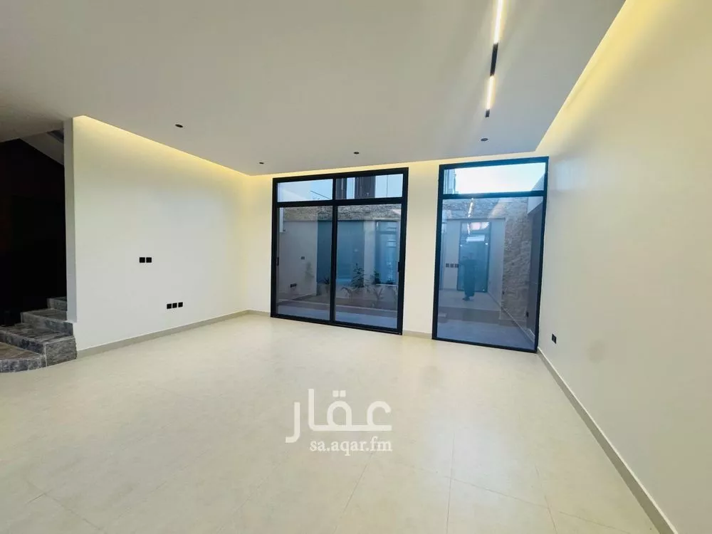 4 bedroom villa in Al Narjis 14