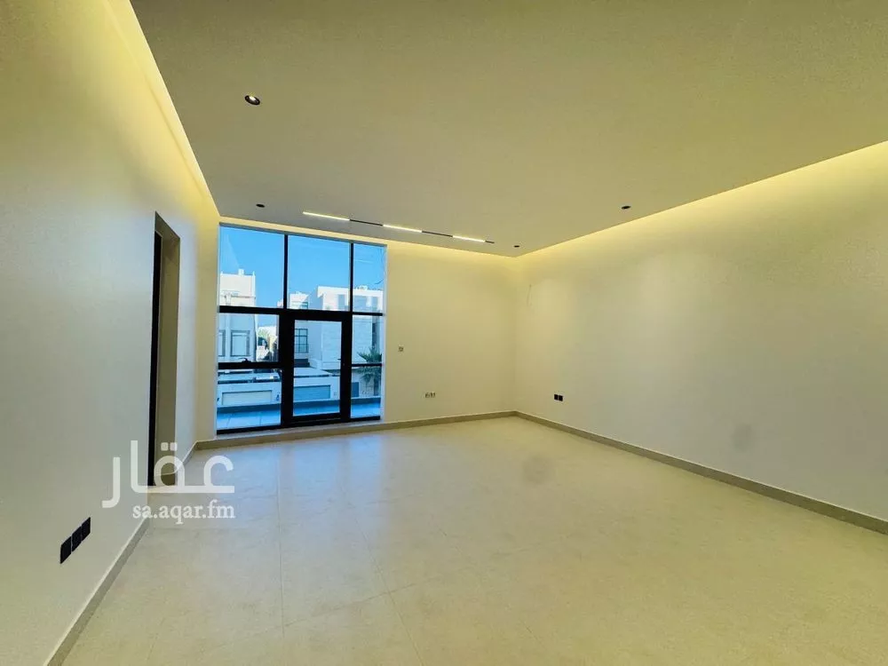 4 bedroom villa in Al Narjis 24