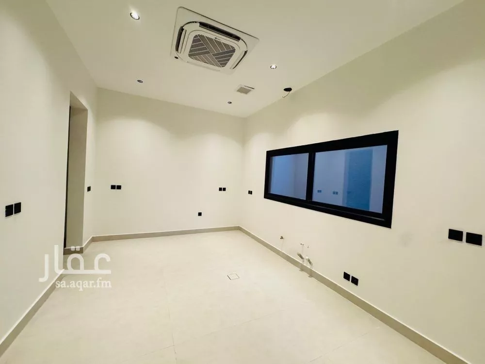 4 bedroom villa in Al Narjis 30