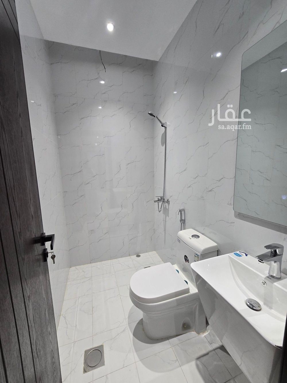 4 bedroom apartment in Al Nuzhah, Jeddah 5