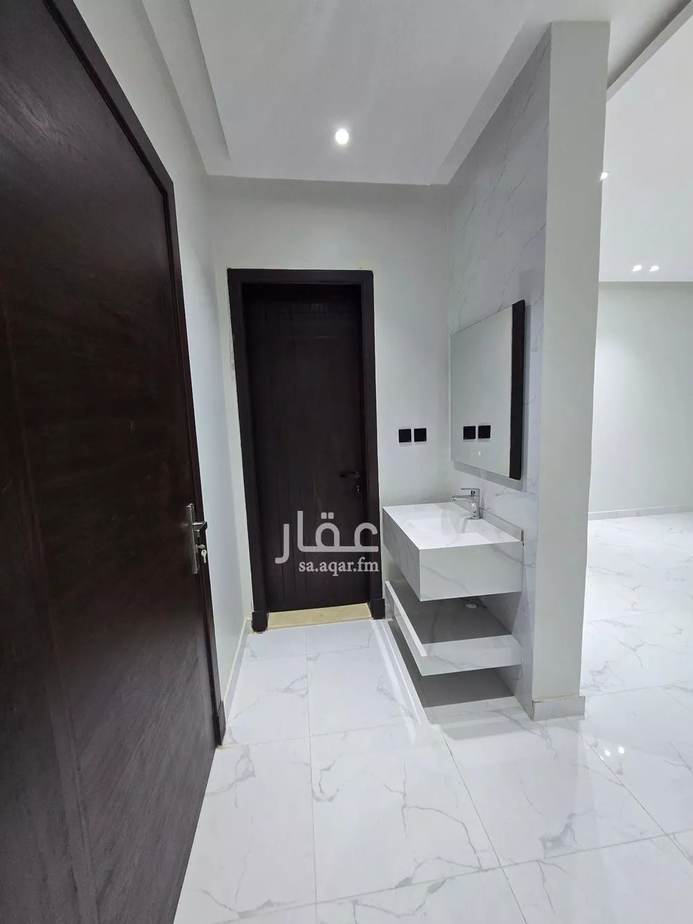 4 bedroom apartment in Al Nuzhah, Jeddah 4
