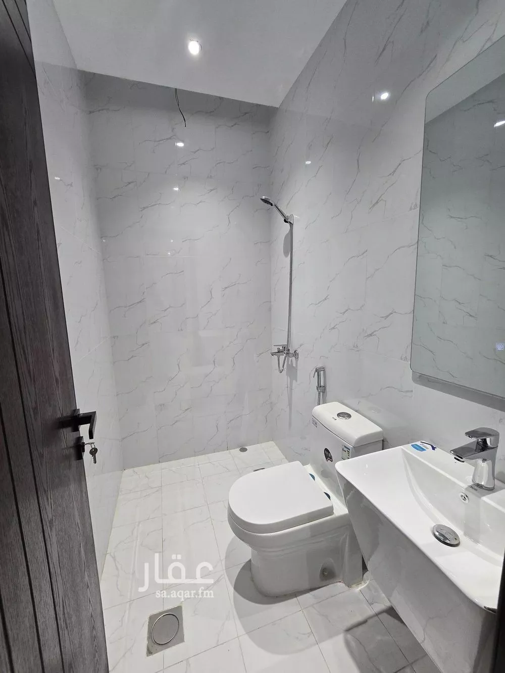 4 bedroom apartment in Al Nuzhah, Jeddah 13