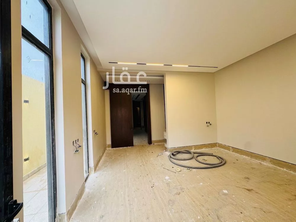3 bedroom villa in Al Aridh 6