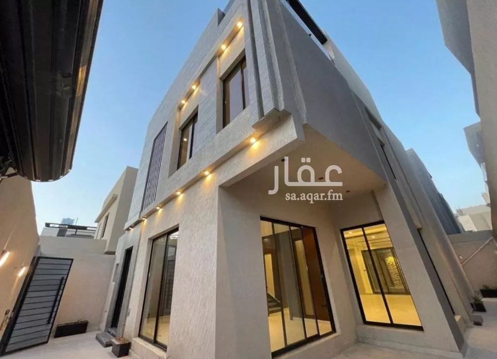 فيلا 4 غرف في العارض 23