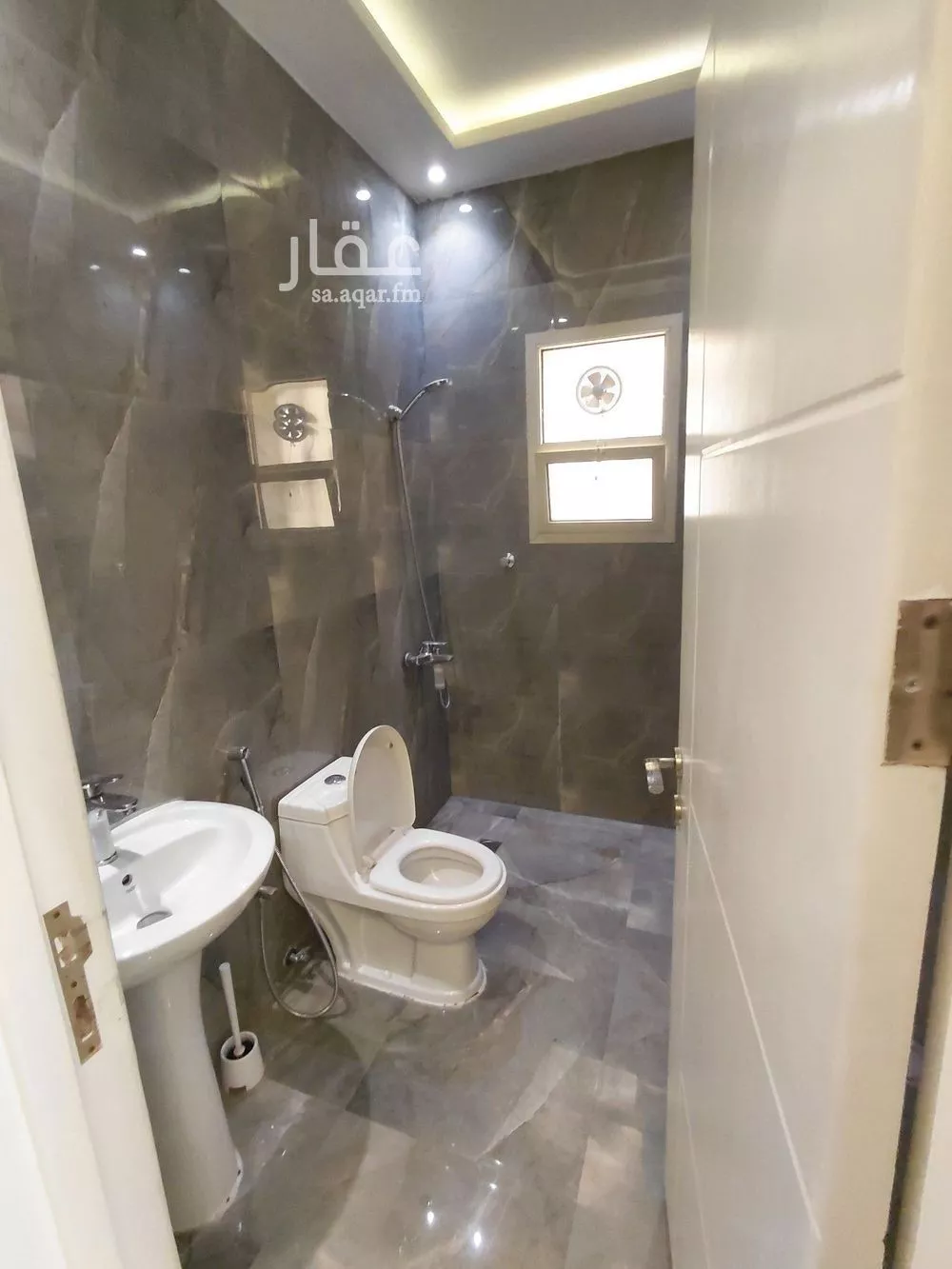 1 bedroom apartment in Al Aqiq 3