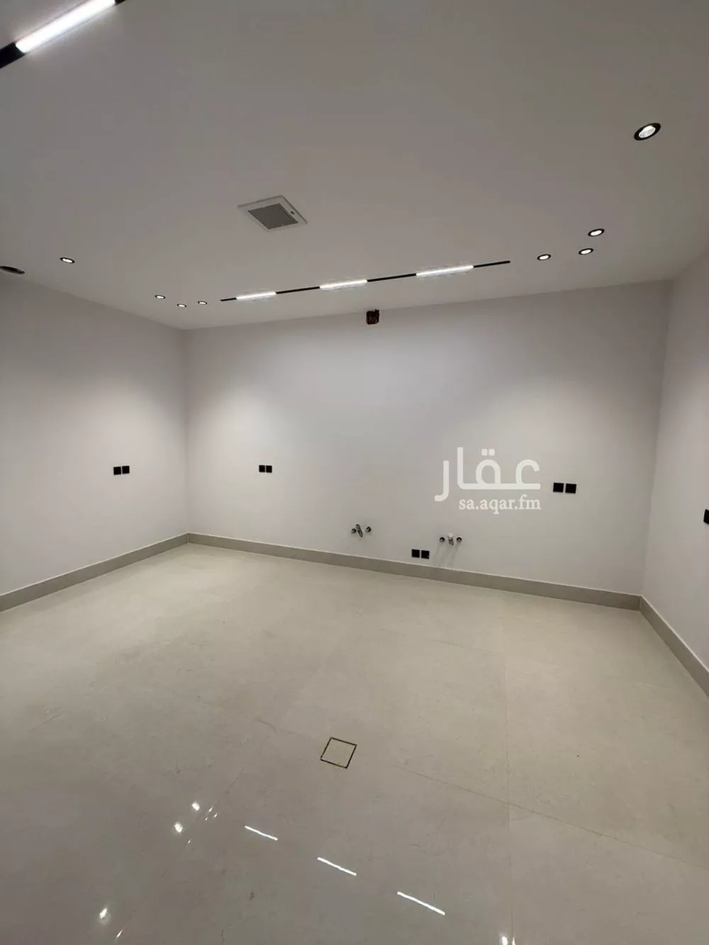 8 bedroom villa in Al Mahdiyyah 18
