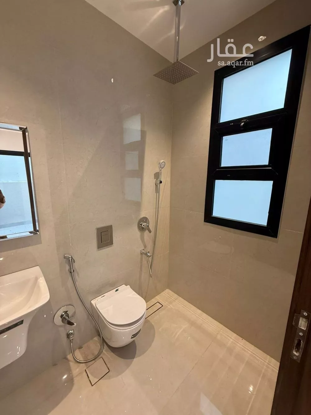 8 bedroom villa in Al Mahdiyyah 23