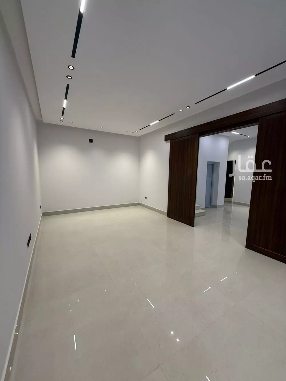 8 bedroom villa in Al Mahdiyyah 4
