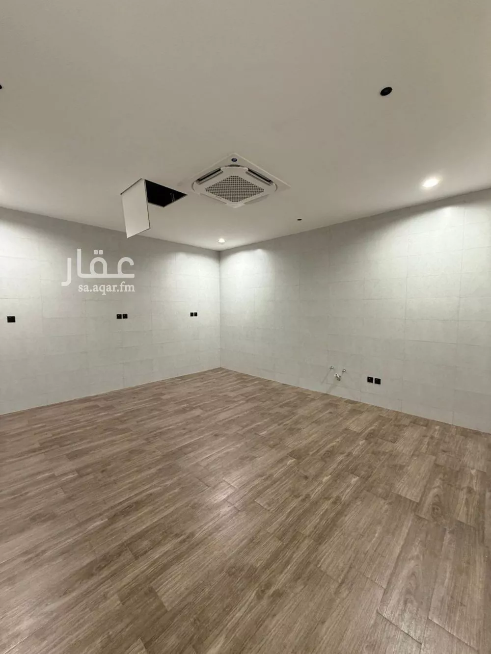 فيلا 7 غرف في المهدية 12