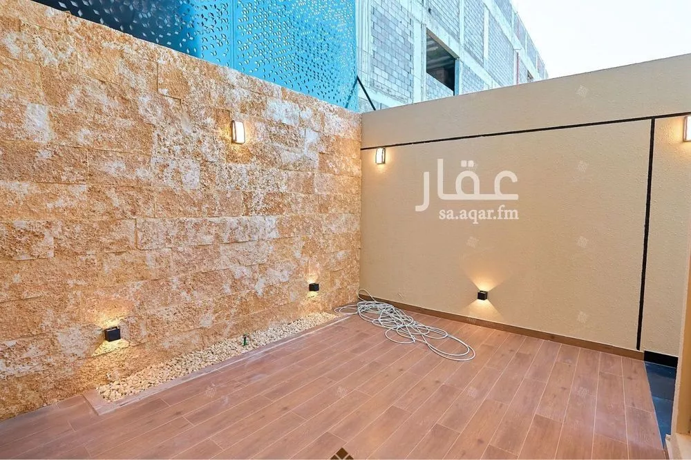 5 bedroom villa in Al Mahdiyyah 11