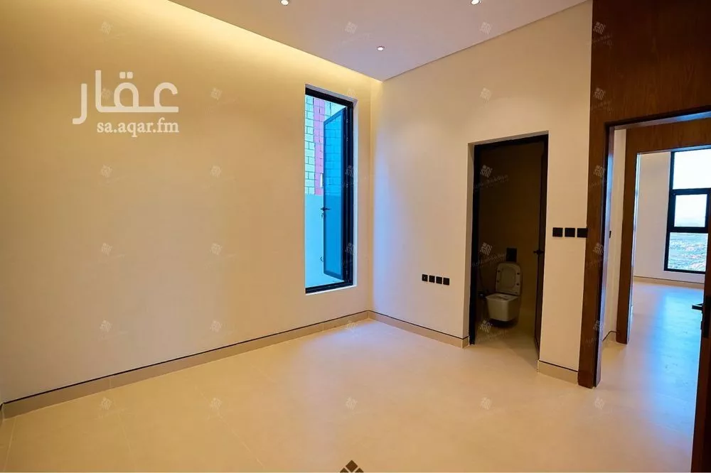 5 bedroom villa in Al Mahdiyyah 12