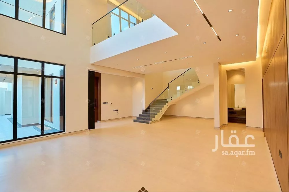5 bedroom villa in Al Mahdiyyah 23