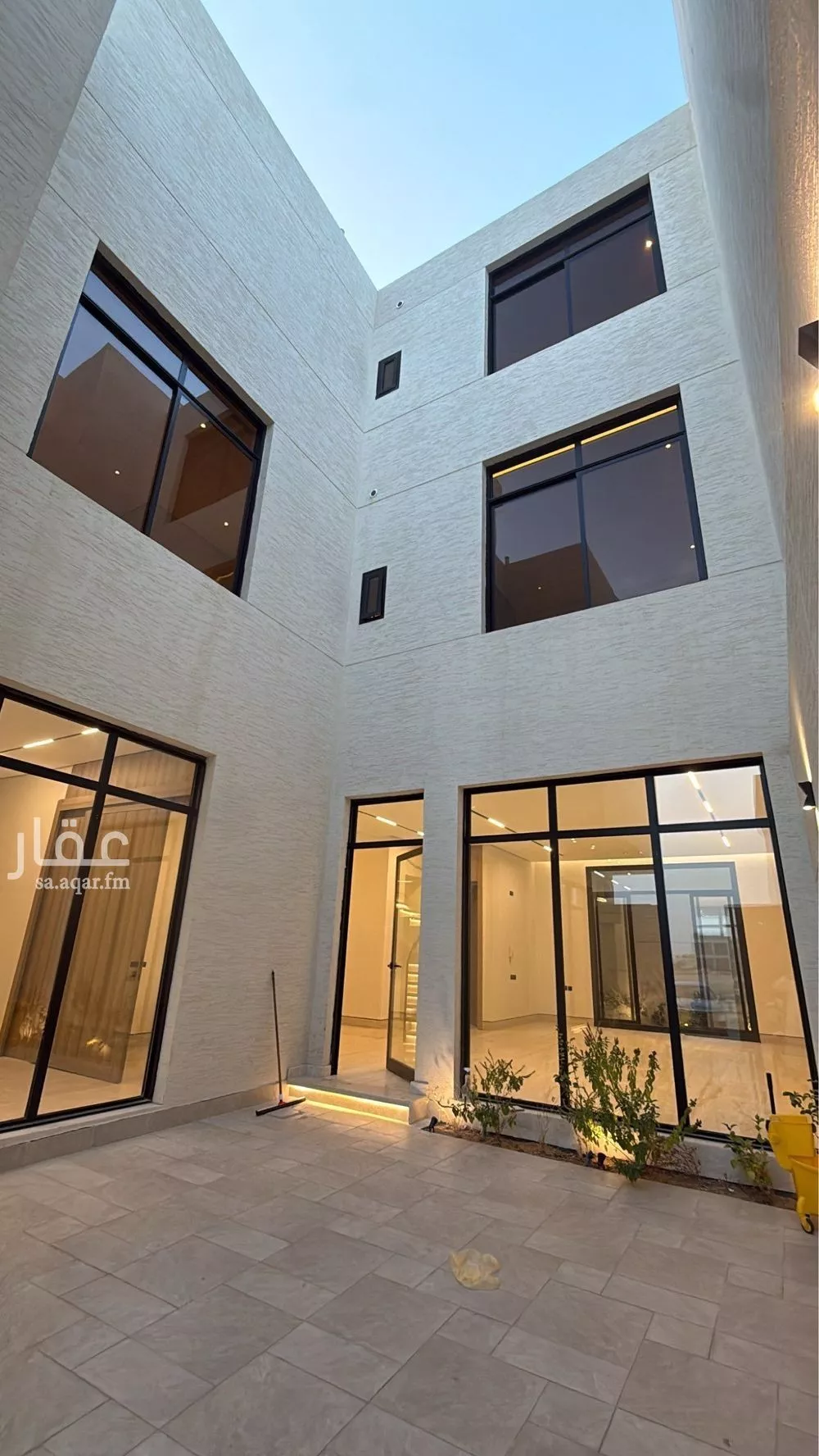 5 bedroom villa in Al Mahdiyyah 3