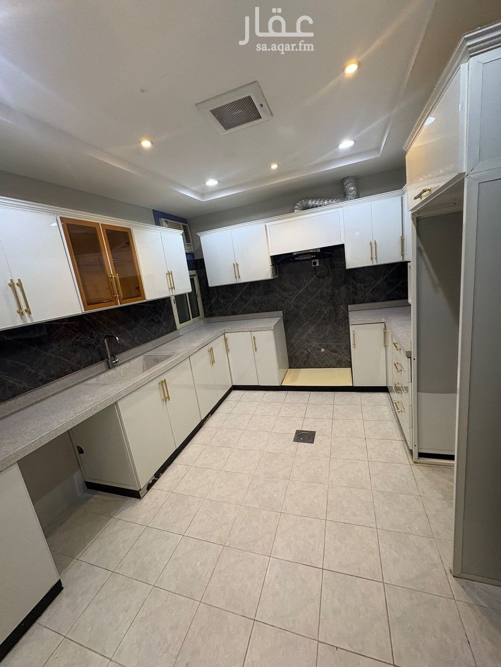 4 bedroom apartment in Al Yarmouk, Riyadh 23