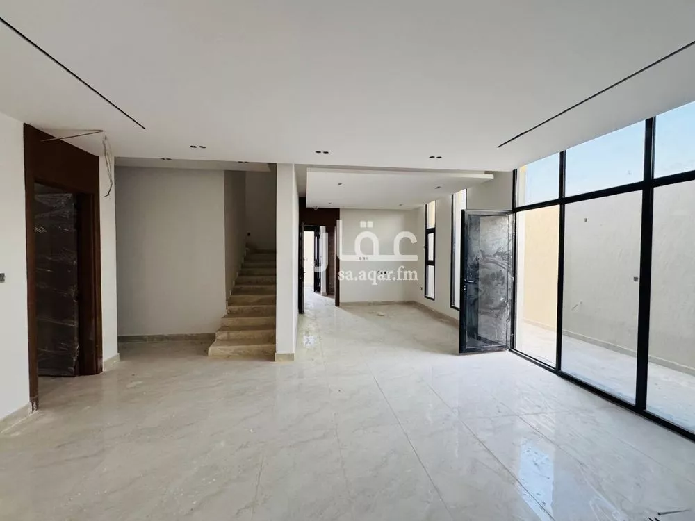 4 bedroom villa in Al Narjis 13