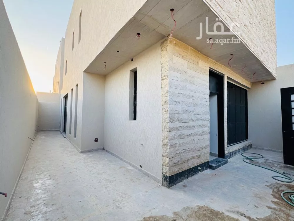 4 bedroom villa in Al Narjis 17