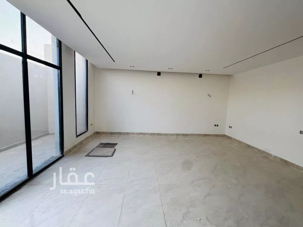4 bedroom villa in Al Narjis 19