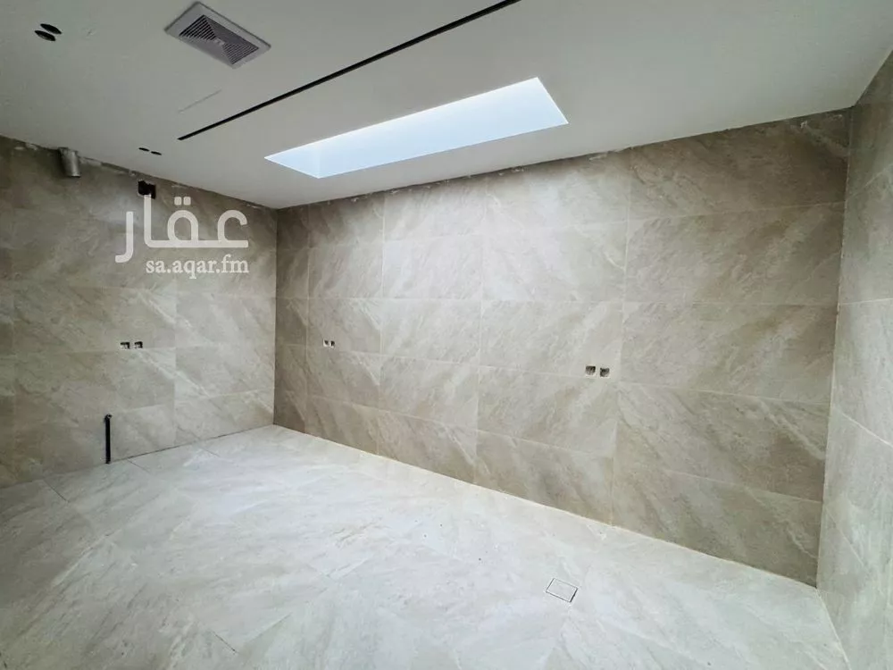4 bedroom villa in Al Narjis 27