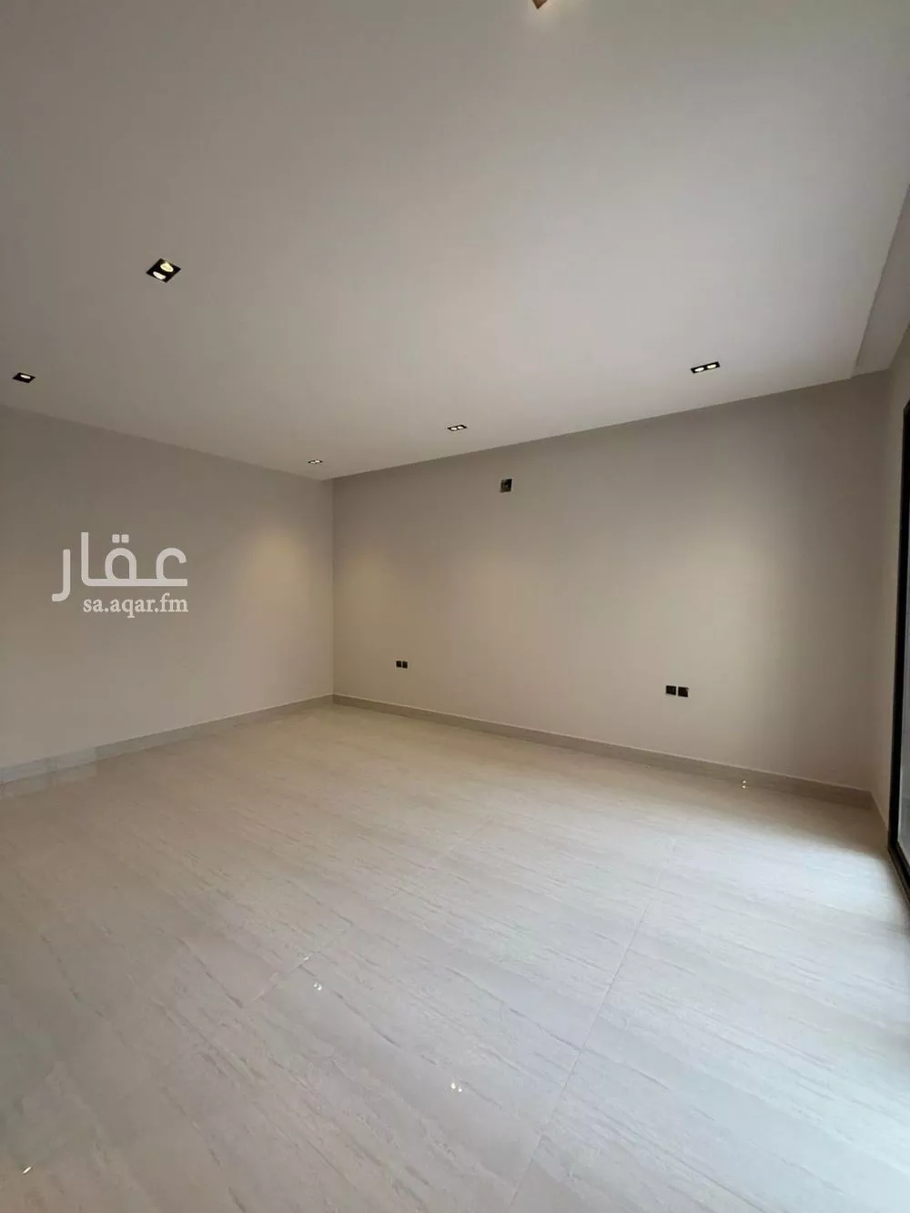 فيلا 7 غرف في المهدية 10