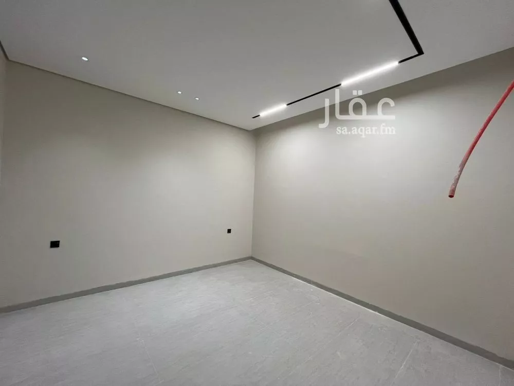 5 bedroom villa in Al Mahdiyyah 18