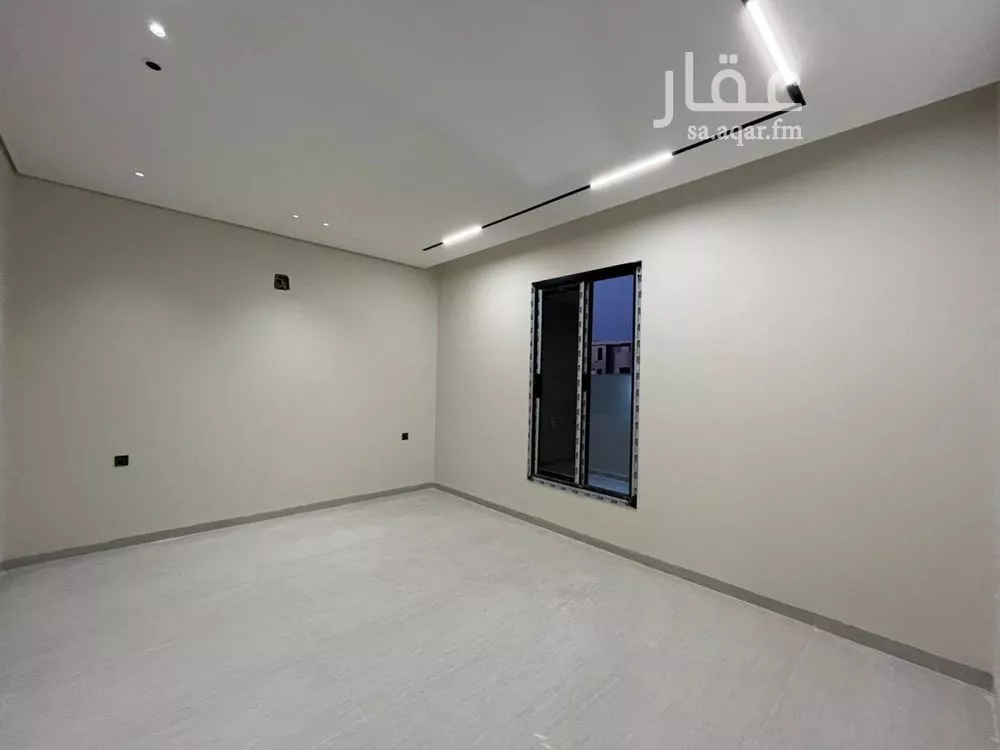 5 bedroom villa in Al Mahdiyyah 23