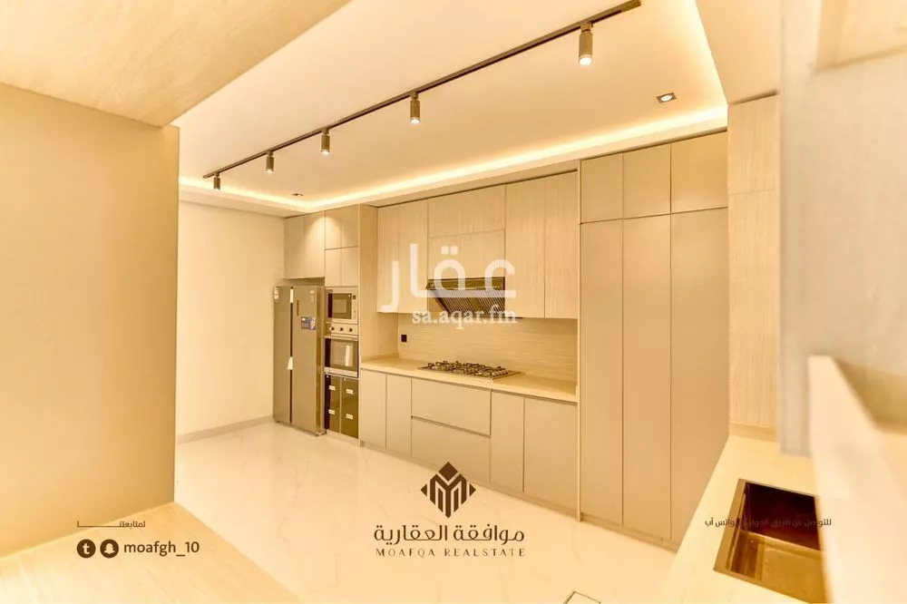 4 bedroom villa in Al Mahdiyyah 15