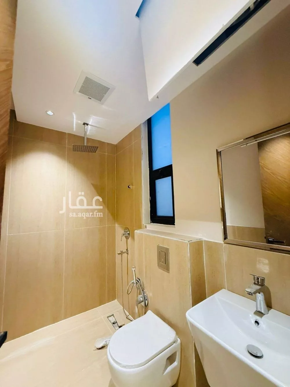 6 bedroom villa in Al Mahdiyyah 11
