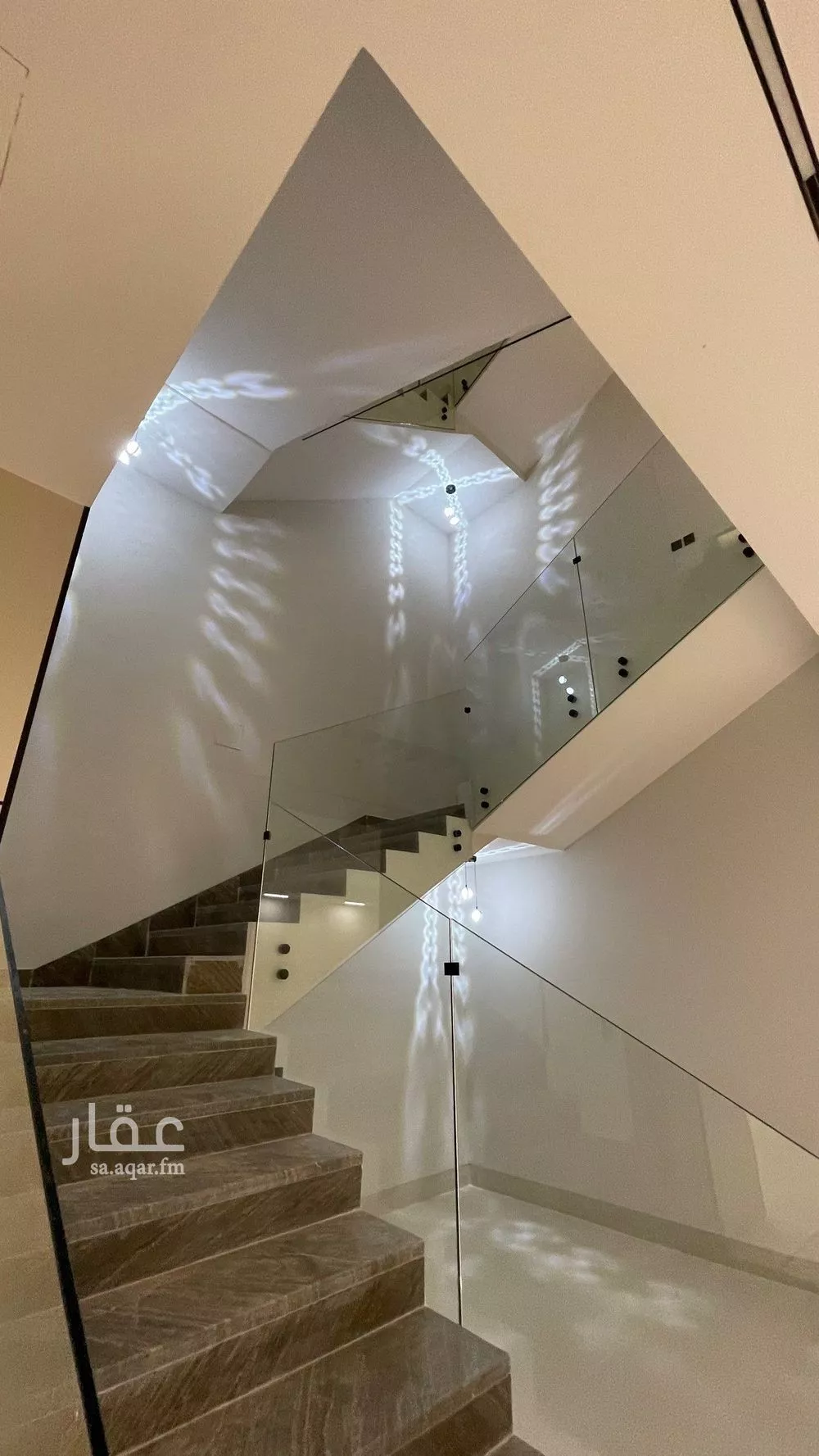 6 bedroom villa in Al Mahdiyyah 9
