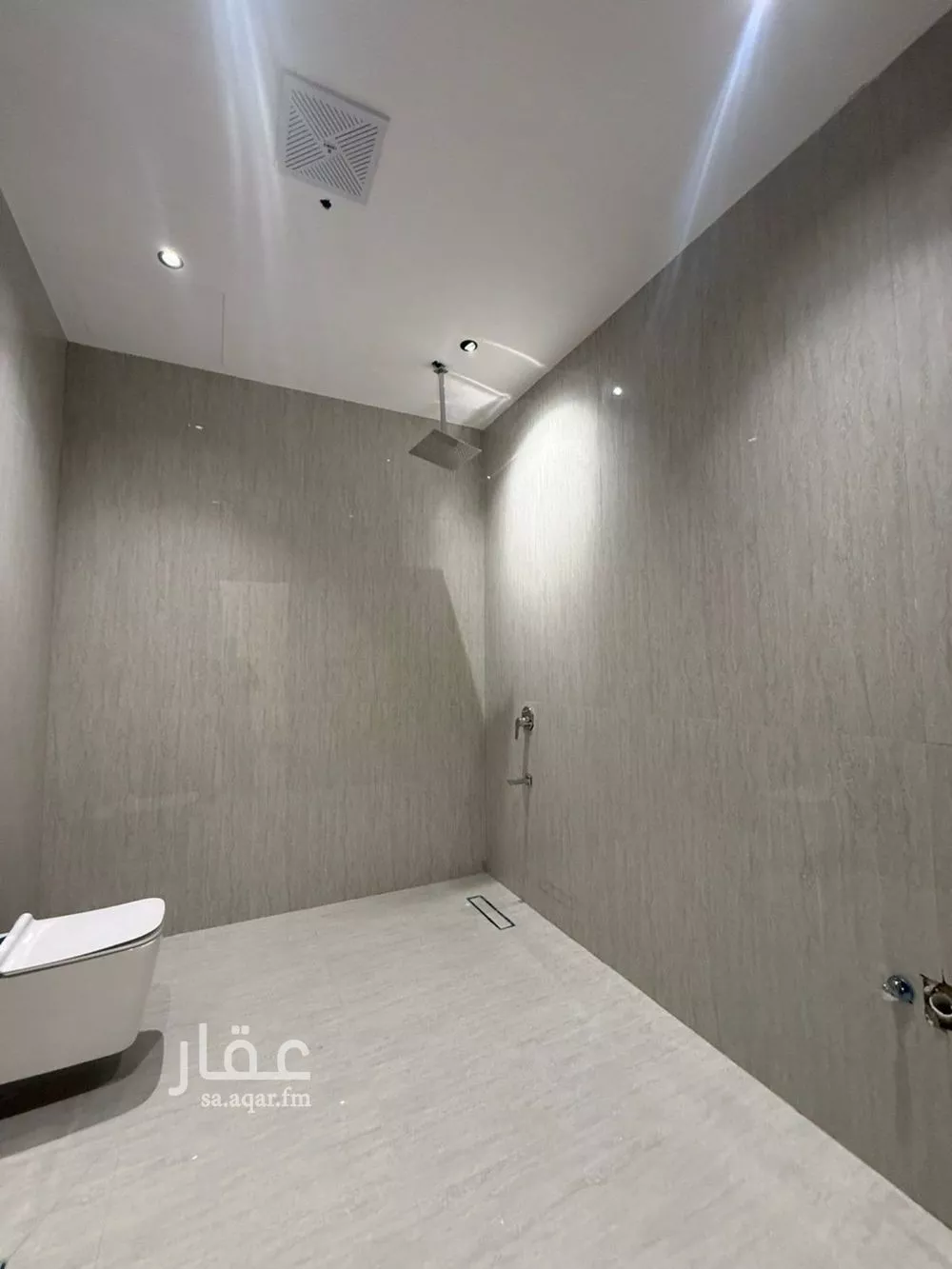 8 bedroom villa in Al Mahdiyyah 10