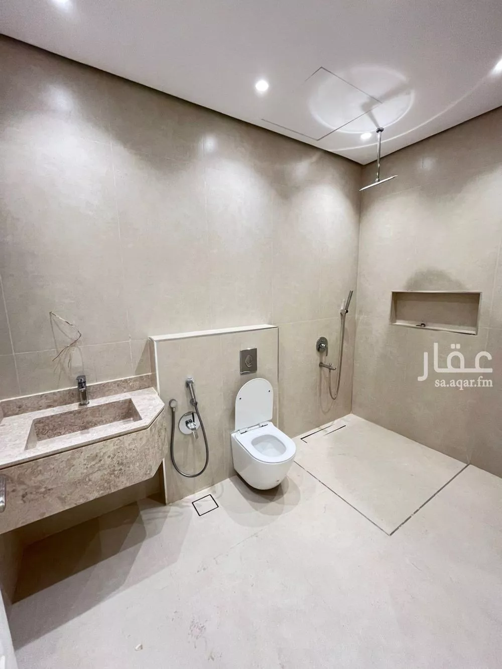 6 bedroom villa in Al Mahdiyyah 20