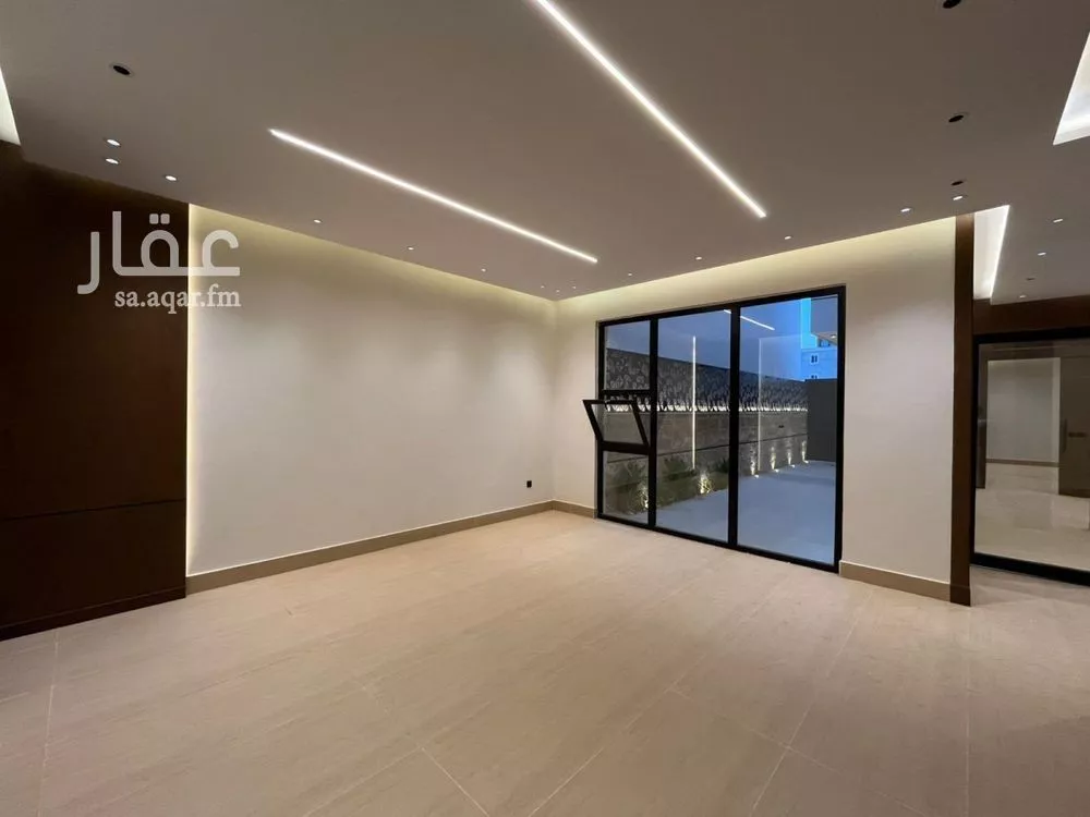 5 bedroom villa in Al Mahdiyyah 11