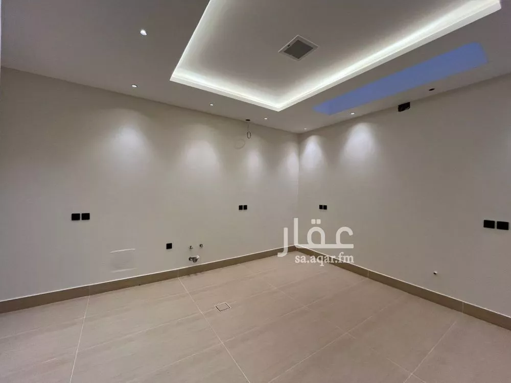 5 bedroom villa in Al Mahdiyyah 12