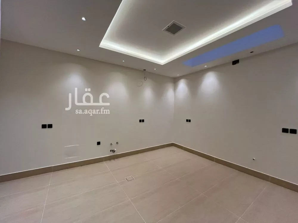 5 bedroom villa in Al Mahdiyyah 23