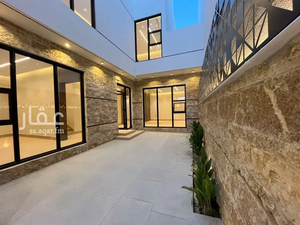 5 bedroom villa in Al Mahdiyyah 6