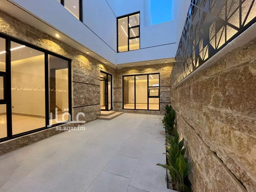 5 bedroom villa in Al Mahdiyyah 8
