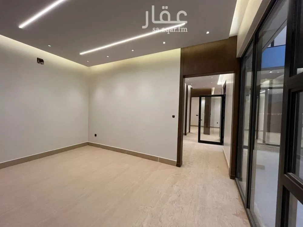 5 bedroom villa in Al Mahdiyyah 10