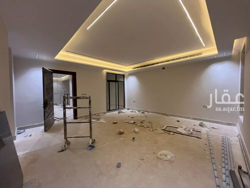 5 bedroom villa in Al Mahdiyyah 15
