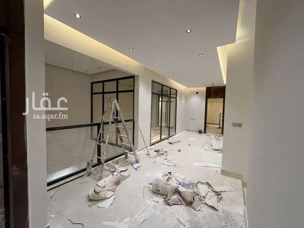 5 bedroom villa in Al Mahdiyyah 17