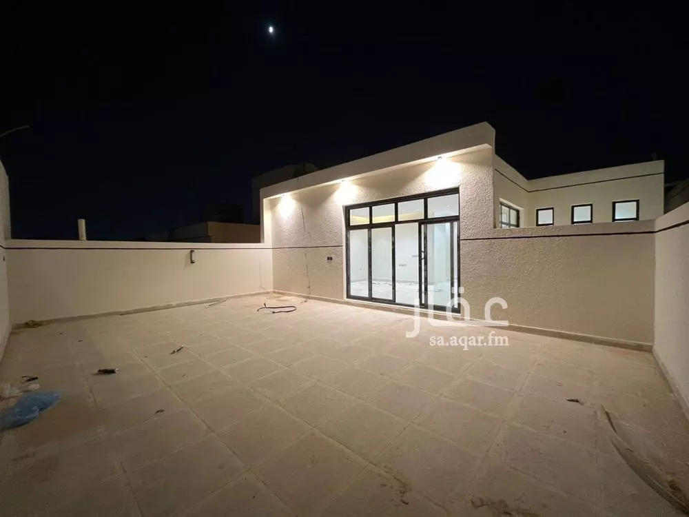 5 bedroom villa in Al Mahdiyyah 23