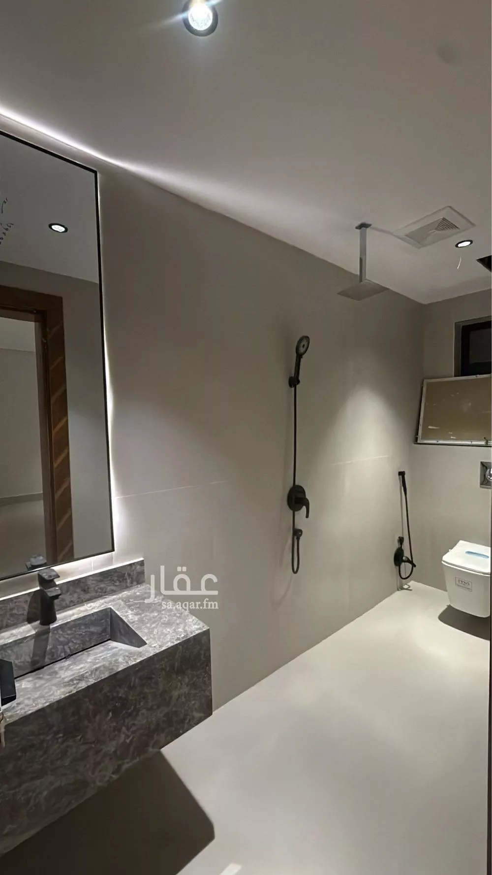 6 bedroom villa in Al Mahdiyyah 15